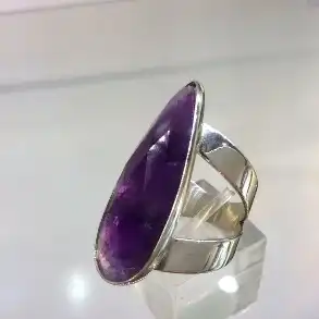 anillo de plata, accesorio con piedra natural, amatista